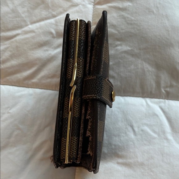 Louis Vuitton Wallet - Picture 3 of 8